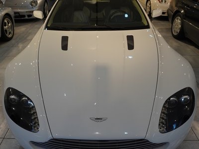 صورة 16 لـ 2008 Aston Martin V8