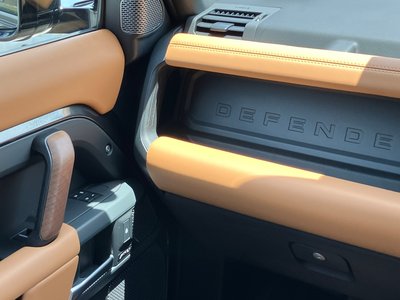 2024 LAND Rover DEFENDER thumbnail 25