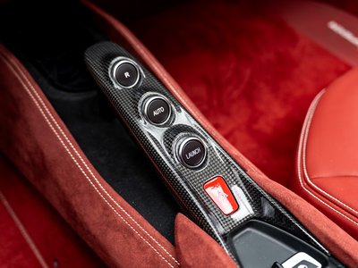 صورة 16 لـ 2023 Ferrari F8 SPIDER