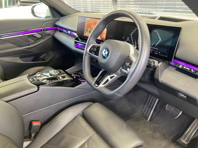 2025 BMW 5 SERIES TOURING thumbnail 54
