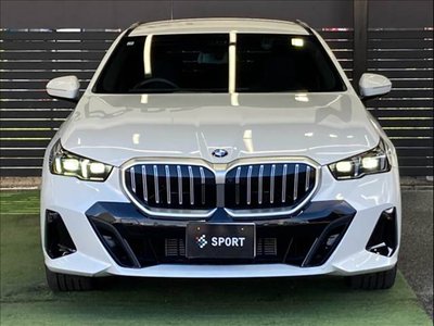 2025 BMW 5 SERIES TOURING photo 15