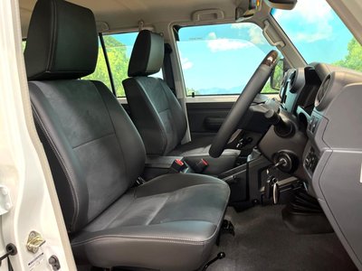 2025 Toyota LAND CRUISER 70 photo 8