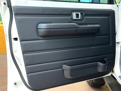 2025 Toyota LAND CRUISER 70 thumbnail 31