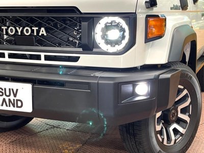 2025 Toyota LAND CRUISER 70 photo 12
