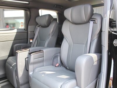 2024 Toyota ALPHARD — фото 17