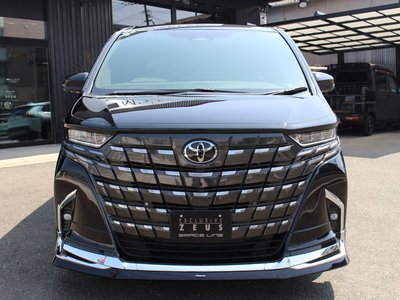 2024 Toyota ALPHARD — фото 2