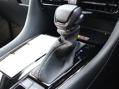 2024 Toyota ALPHARD — фото 26
