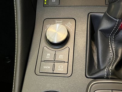 2022 Lexus RC — фото 25