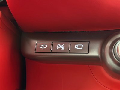 صورة 37 لـ 2018 Ferrari 812 SUPERFAST