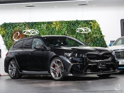 2025 BMW M5 TOURING photo 13