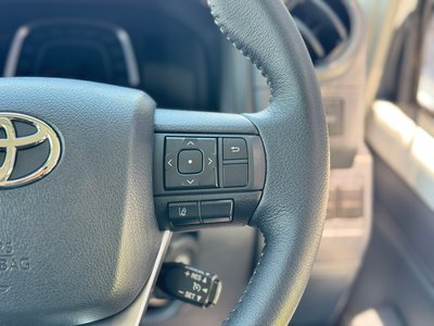 2025 Toyota LAND CRUISER 70 — миниатюра 61
