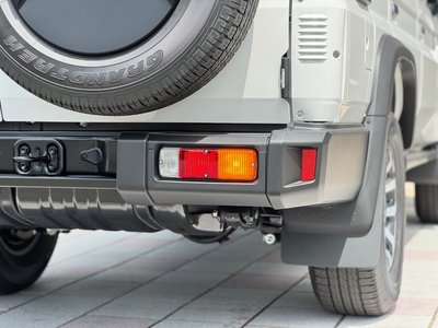 2025 Toyota LAND CRUISER 70 — миниатюра 41