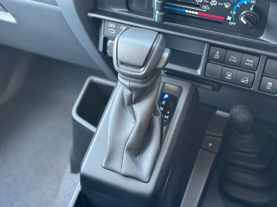 2025 Toyota LAND CRUISER 70 — миниатюра 55