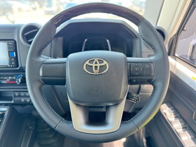 2025 Toyota LAND CRUISER 70 — миниатюра 59