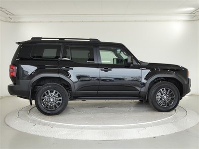 صورة 28 لـ 2024 Toyota LAND CRUISER 250