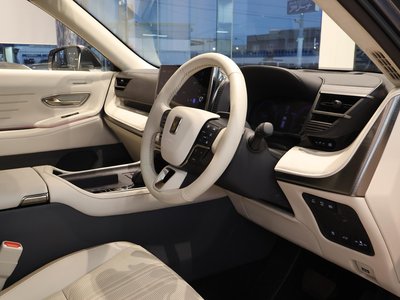 2025 Toyota CENTURY 照片 8