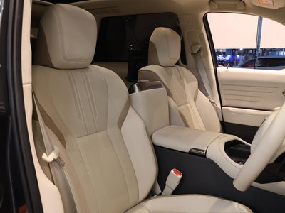 2025 Toyota CENTURY 照片 10