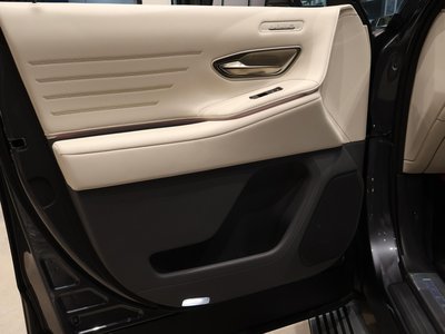 2025 Toyota CENTURY 缩略图 21
