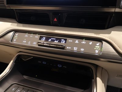 2025 Toyota CENTURY 缩略图 36