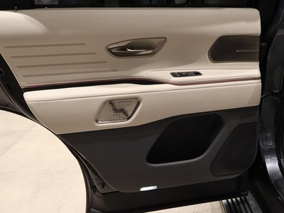 2025 Toyota CENTURY 缩略图 27