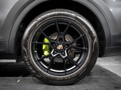2023 Porsche CAYENNE thumbnail 20