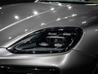 2023 Porsche CAYENNE thumbnail 54