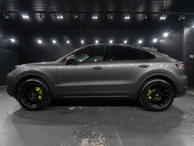 2023 Porsche CAYENNE thumbnail 31