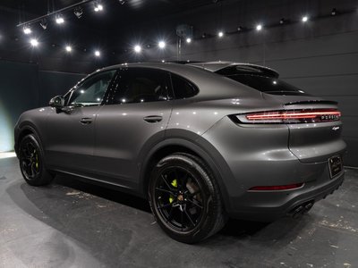 2023 Porsche CAYENNE thumbnail 30