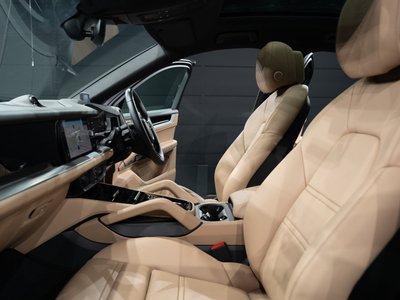 2023 Porsche CAYENNE thumbnail 41