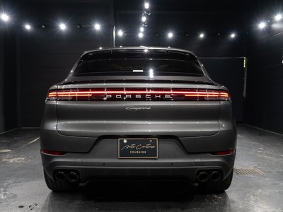 2023 Porsche CAYENNE thumbnail 28