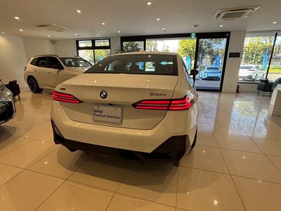 2024 BMW 5 SERIES — миниатюра 3