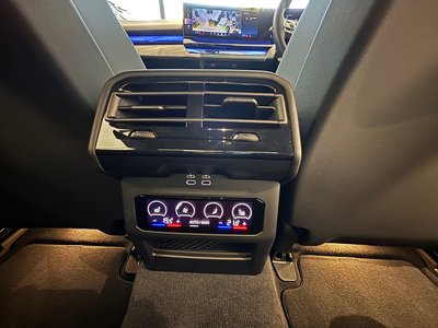 2024 BMW 5 SERIES — миниатюра 19
