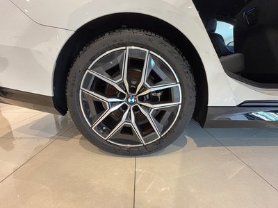 2024 BMW 5 SERIES — миниатюра 18