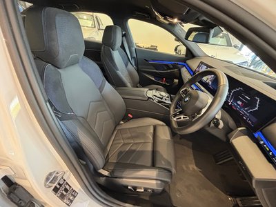 2024 BMW 5 SERIES — миниатюра 16