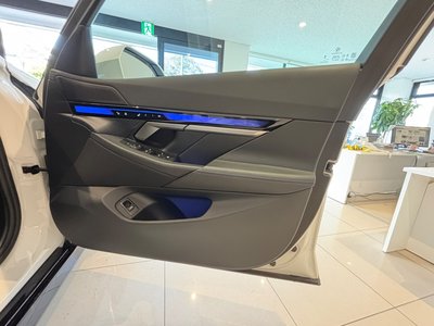 2024 BMW 5 SERIES — миниатюра 6