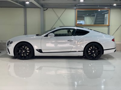 صورة 6 لـ 2020 Bentley CONTINENTAL