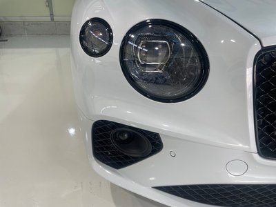 صورة 10 لـ 2020 Bentley CONTINENTAL