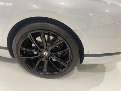 صورة 16 لـ 2020 Bentley CONTINENTAL