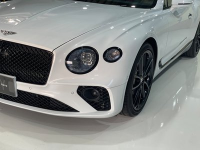 صورة 5 لـ 2020 Bentley CONTINENTAL