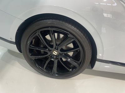 صورة 15 لـ 2020 Bentley CONTINENTAL