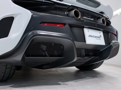 صورة مصغرة 11 لـ 2015 Mclaren 675LT
