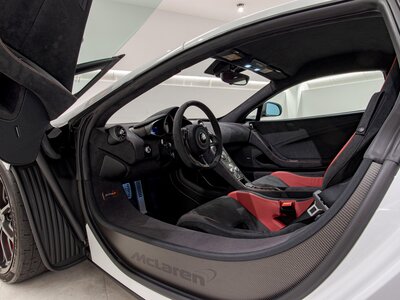 صورة مصغرة 18 لـ 2015 Mclaren 675LT