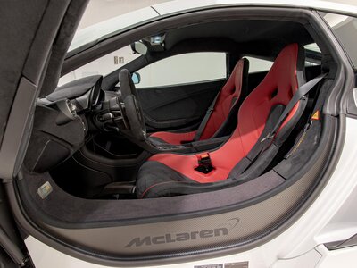 صورة مصغرة 20 لـ 2015 Mclaren 675LT