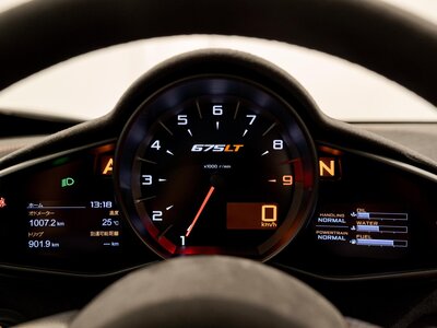 صورة مصغرة 24 لـ 2015 Mclaren 675LT