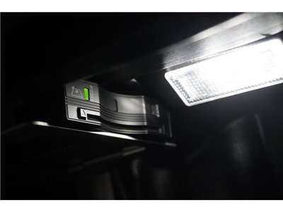 صورة مصغرة 63 لـ 2023 Aston Martin DBX