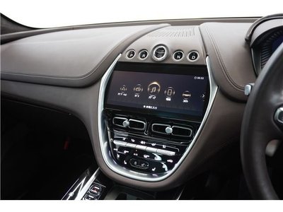 صورة مصغرة 34 لـ 2023 Aston Martin DBX