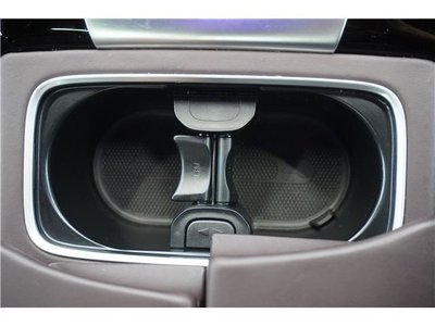 صورة مصغرة 40 لـ 2023 Aston Martin DBX