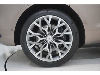 صورة مصغرة 13 لـ 2023 Aston Martin DBX