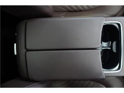 صورة مصغرة 41 لـ 2023 Aston Martin DBX