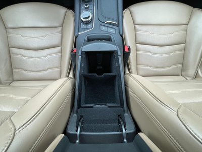2021 Cadillac XT6 照片 45